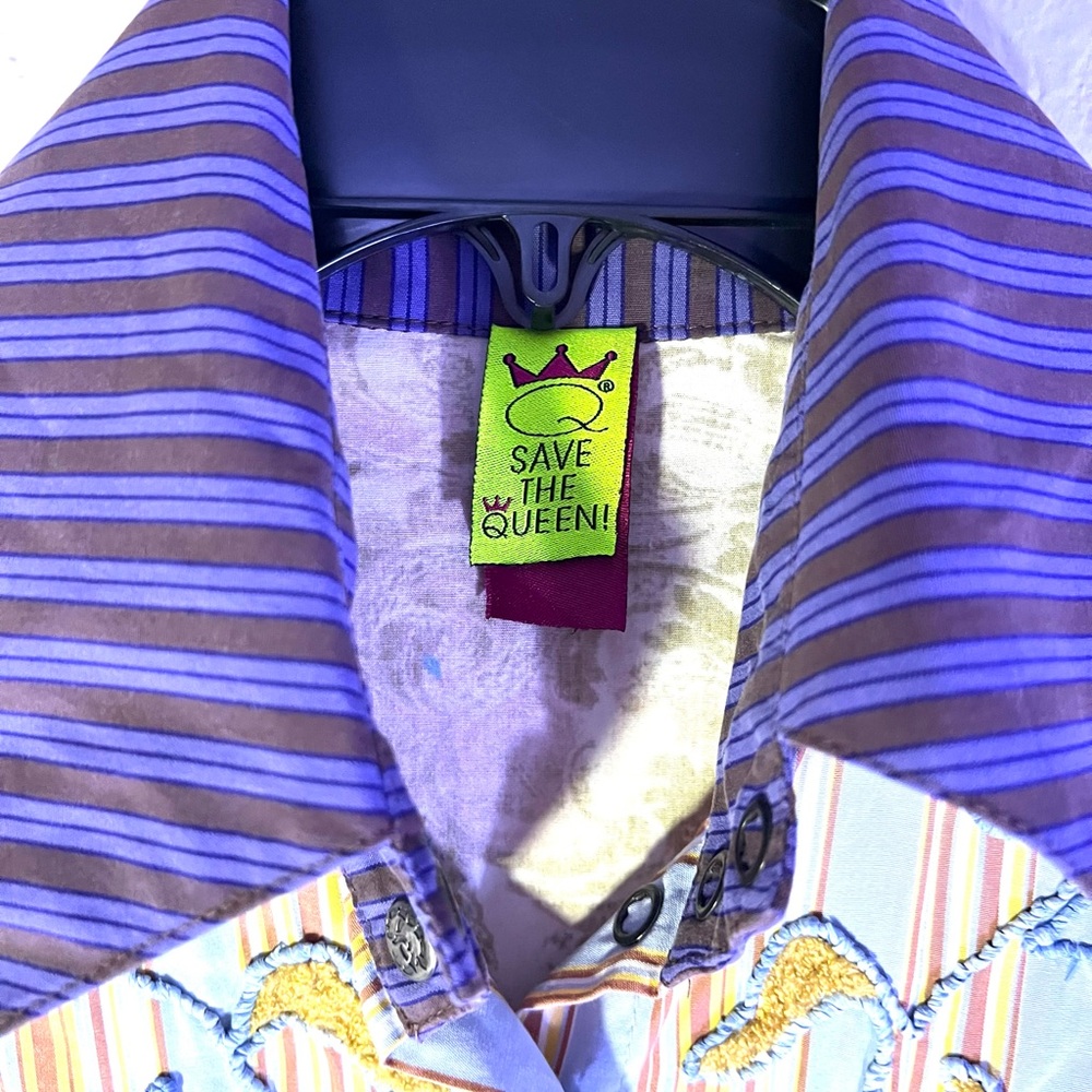 Save The Queen Top. Snap Button Blouse. Size Smal… - image 3